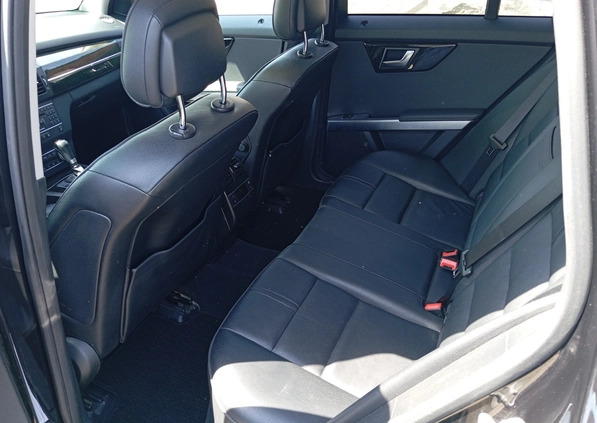 Mercedes-Benz GLK cena 63000 przebieg: 246000, rok produkcji 2012 z Piaseczno małe 436